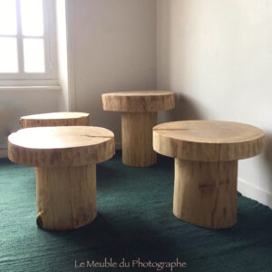 Des tables rondins de forme ronde ou organique en 60cm. Rondins de bois de peuplier français.